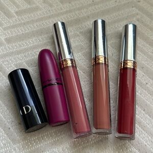 Bundle of lipsticks